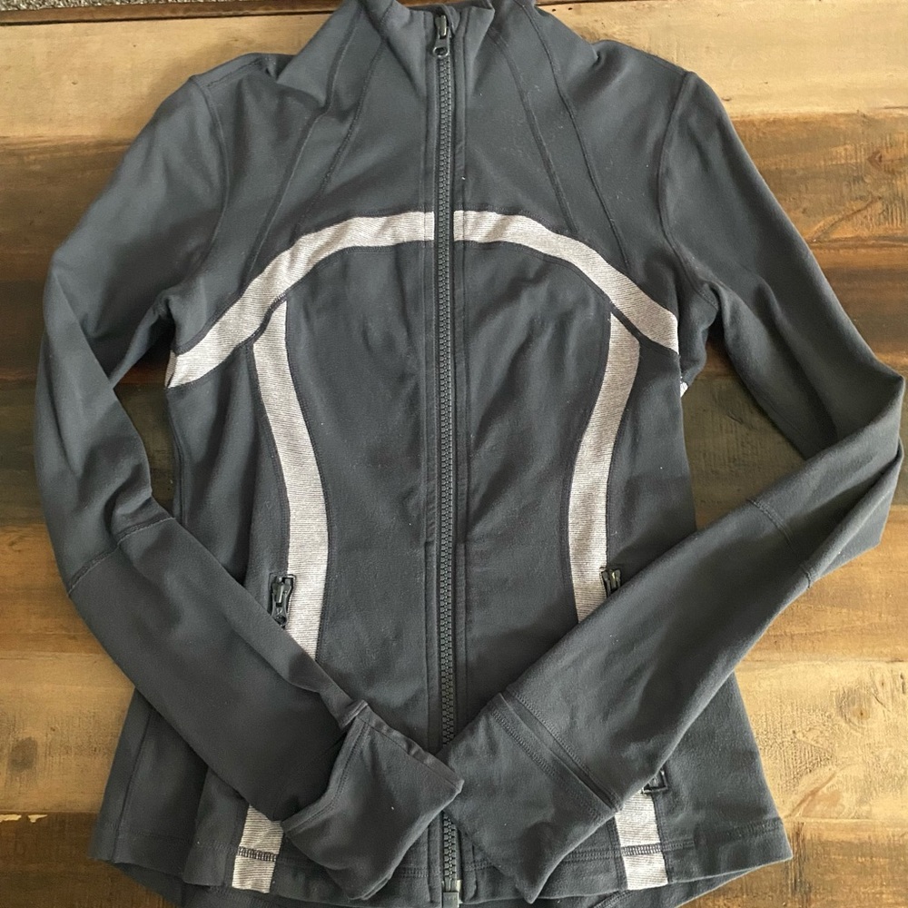 EUC Lululemon Define Jacket